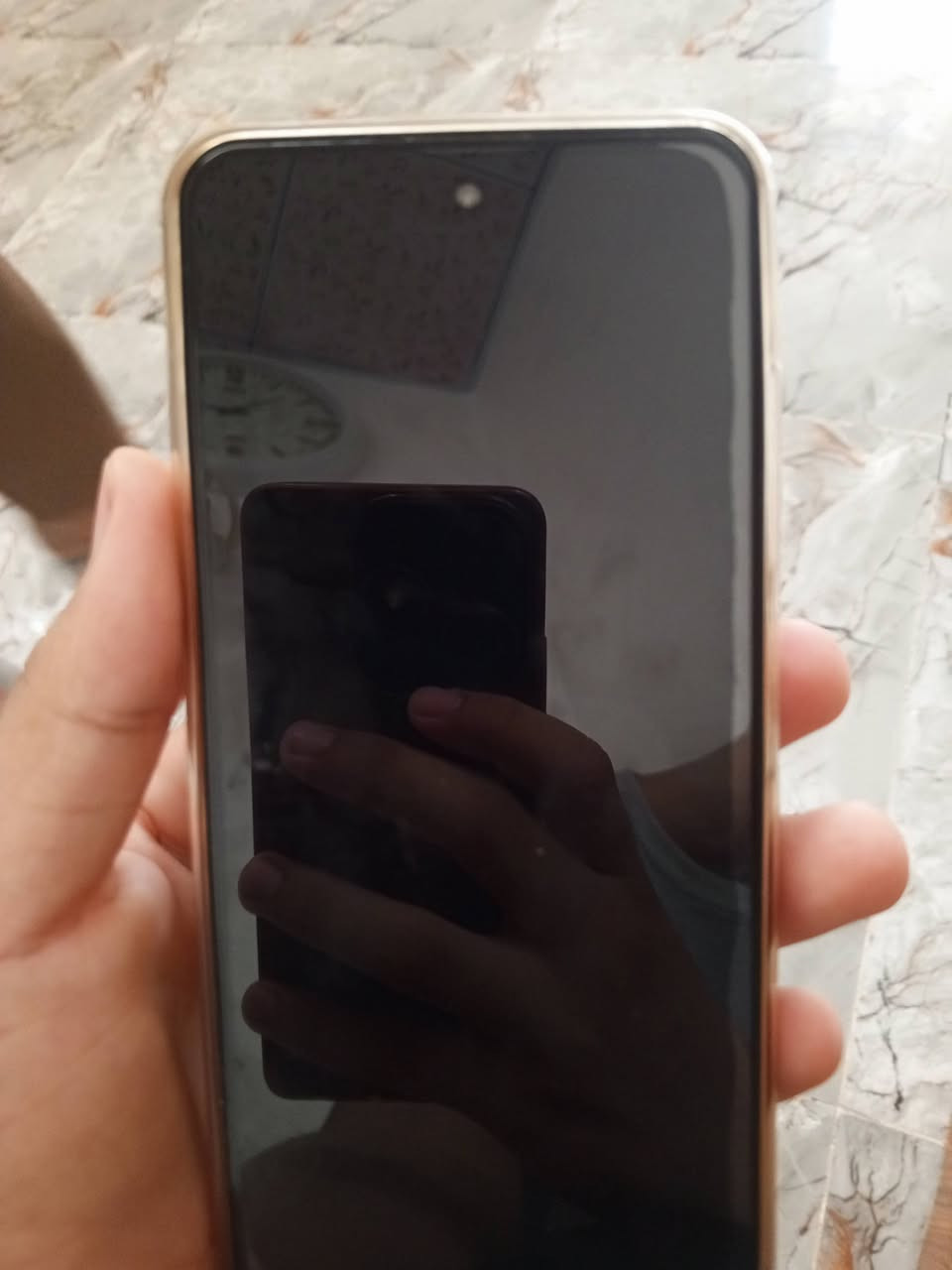 سلام عليكم
جهاز للبيع 10pro LX 
ذاكره 1024 
عشوائيه 24
اصدار اندرويد 15 
دبل سيم كارت ورام 
سعره 130 وبي مجال 
تواصل ***********
العنوان كربلاء
