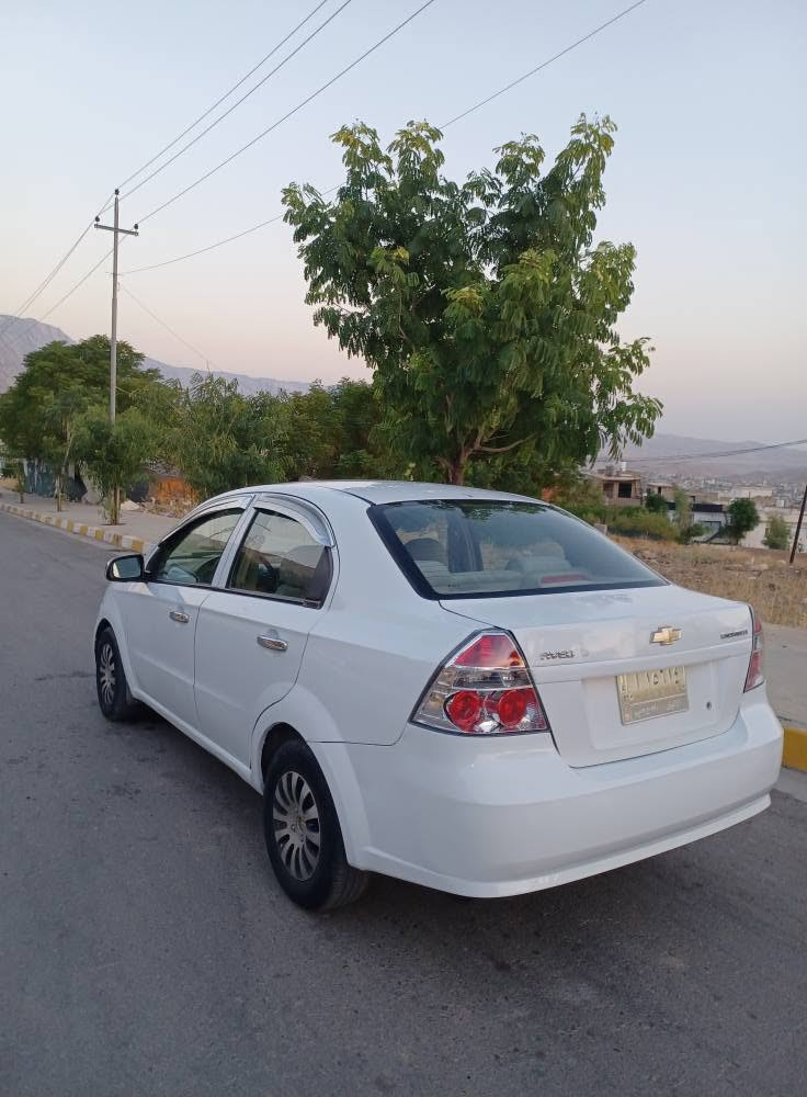 ئەڤیۆ مۆدیل ۲۰۱۱ ئۆتۆماتیك خلیجی ناوزەرد تەبریت ساردو گەرم بەشەرت گێڕو مەیکینەی لۆکە بەشەرتی فیتەر هەرچوار تایەکەی تازەیە هیچ تەقەو ڕەقەی نیە بەنزین زۆر کەم ئەخوات ماڵی فەقیرە سەنەوی پلاستیکە هەتا ۲۰۲٨ تازەیە بەشەرتی ئەوەلیاتو حاسیبە بەوشەرتەی هەموکوردستان بگەڕێ بێ کێشەیە هیچ دەعمو لێ دراوی پێوە نیە هەموگیانی لەسەر دەقی شەریکە ماوەتەوە ماڵی دۆستە نرخی ۳۹گەڵاو مەجال ***********/*********** دار بنديهكان, السليمانية
