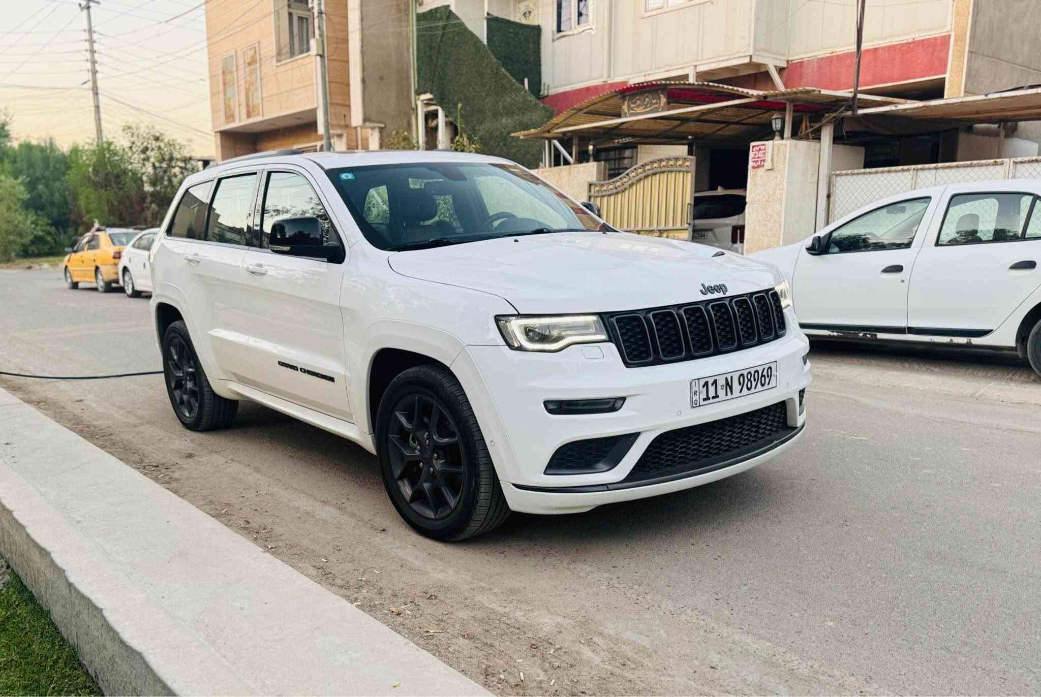 السلام عليكم
جيب  S    خليجي أعلى فئه 
الموديل    2019
السعر   270 $ 🆘

🆘مكفوله كفاله عامه من الصبغ و البارد و التعديل 

المحرك : V6.  3.6 . 
عداد المسافات : 85 الف كم 

المواصفات :
* رادار امامي 
* رادار جانبي 
* حساسات خلفيه 
* حساسات اماميه 
* داخل احمر 
* شاشه كبيرة  
* ستيرن تدفئه
* ستيرن كهربائي . 
* تشغيل عن بعد .
* شفتات ستيرن 
* صندوق كهربائي ..
*  حفظ وضعيات الجلوس (ميموري) . 
* المقاعد الأمامية كهربائية .
* المقاعد الأمامية  تدفئة . 
* المقاعد الاماميه تبريد 
*  كاميرا خلفية .
* محدد سرعة . 
*  نظام التشغيل والاطفاء الاوتوماتيكي ( Auto Start System ) .
* نظام بريك اوتماتيكي ( Auto Break System )

☎️ : *********** 

📍 مكان السياره: بغداد - الدوره بغداد, العراق
