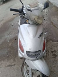 دراجه اكزز لل بيع سعره. 200 وبيه مجال بسيط الموقع.  بغداد حي التراث لم...