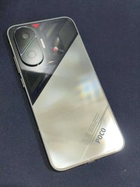 بوكو F7 • ٢٥٦ • بطارية ٩٥٪