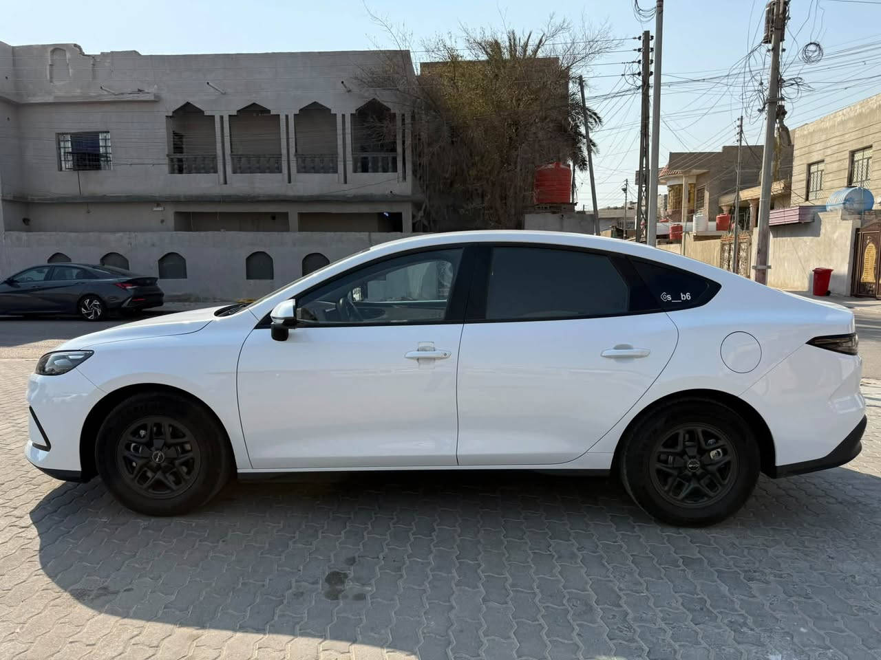 سلام عليكم بيوايدي سيل فايف مديل ٢٠٢٥ماشيه 11الف مواصفاته معروفه للستفسار اتصال ***********بصره بسمي تحويل ثاني يوم السيار مكفوله مغلفه ارضيه وبيبان وكشنات السعر ١٢٨بيه مجال قليل
