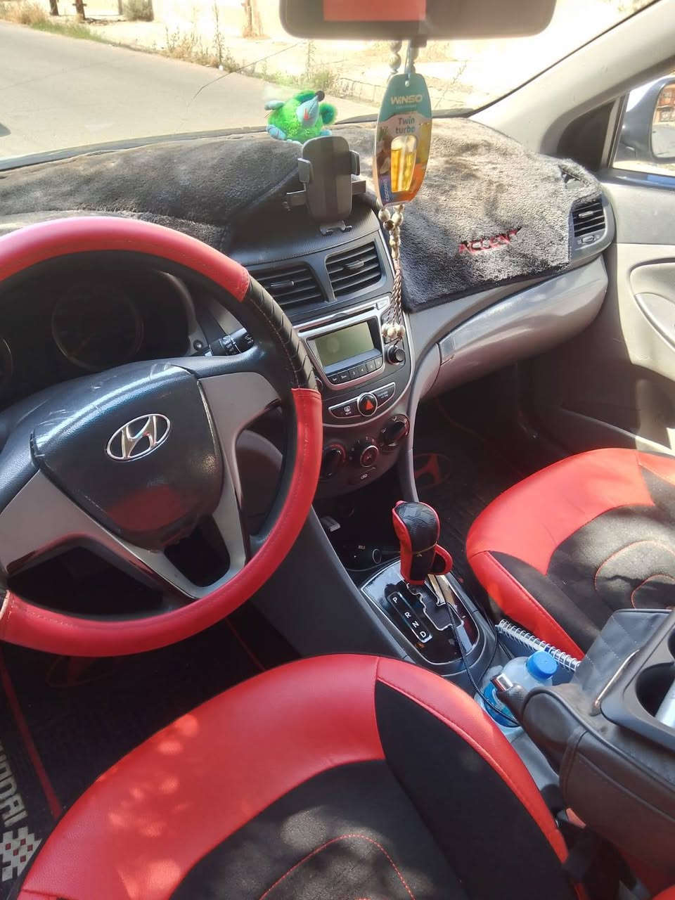 هواند اكسنت ٢٠١٧ وارد امريكى سياره بيها ثلاث قطع صبغ  شرط بدون معجون بدون دواخل كير محرك بشرط تحويل وكاله بشرط سياره تبريد ثلج سياره حيل حلوه مال جناي جاهز مقدمه ٥٠كل شهر ٣ سعر حسب انتفاق اي استفسار انتصل ع رقم *********** اقصاد بس اهل موصل
