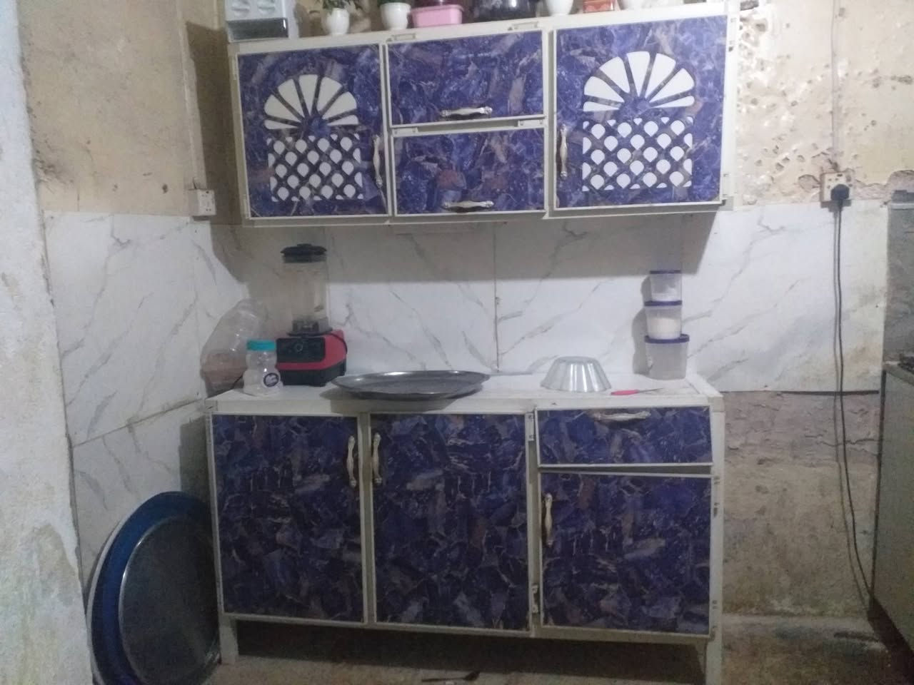 منرخصت المسئول فلترتصفيه ماء حار بارد. كاونتر٣قطع  .طباخ مصري . البكان جسر ديالى مستعجل  ***********
