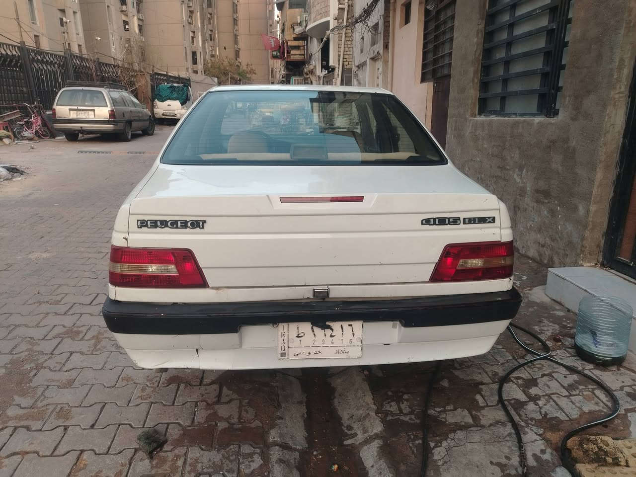 سلام عليكم بيجو GLX 405 موديل ٢٠٠٩ كير اوتوماتيك محرك وكير فرنسي السعر ٣٠ مكانها بغداد اتصال ***********
