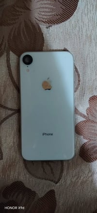 آيفون XR • ذاكره ٦٤ • بطاريه ٧٧%