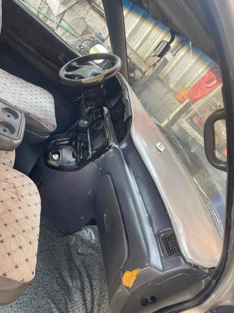 كيا كرنفال للبيع ب30 $ وبيه مجال
رقم بصرة الماني باسمي التحويل فقط بالبصرة
 مكان السيارة نجف ‭***********‬  // *********** 
مكلف بالنشر الشراي يتصل ع الرقم
محرك اصل بانزين محور افلون ياباني گير اوتوماتيك
