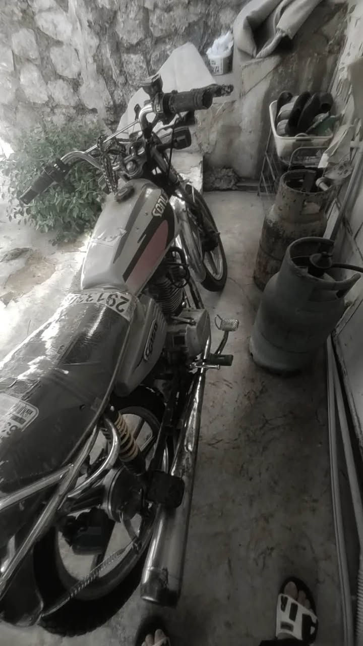 دراجه موديل 20 ولفات جدبده بس بيهه بخار وتاير كدام بنجر وزنجير طالع لايت يشتغل وكلوب مال بريك هم بي سلف بس ماتشتغل وكيج مابي لون تانكي رصاصي وكشن جديد ومكينه نامي برو شكد تنطون بي مكاني كركوك اسكان

رقمي واتساب بس *********** وماسنجر هم
