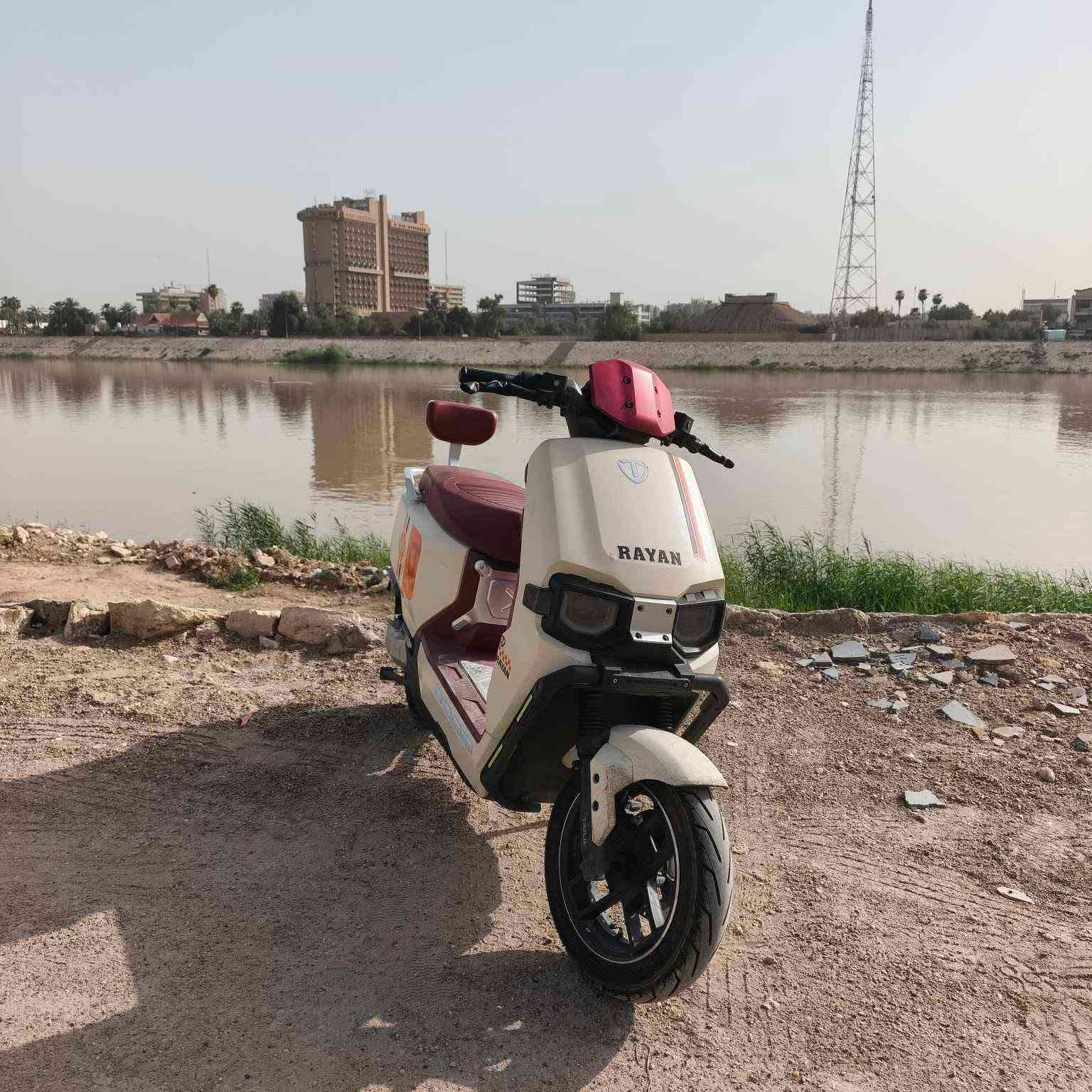 سلام عليكم شباب دراجه ريان وحش الكون الله شاهد قبل شهرين من اخذتهه بيع مستعجل المكان مدينه الصدره.
السعر مليون وبيه مجال 
قفلهه 950
الرقم***********

