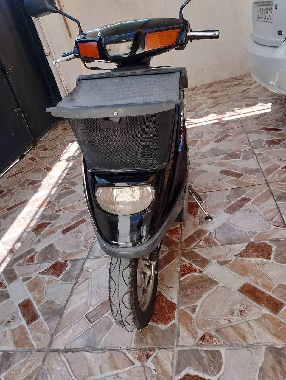 ‌السلام عليكم، هذه الدراجە البیع
النوع: ياماها (Yamaha))

المحرك: ما مفتوح وبدون أي مشاك
 
کابریتر :بیلادی مابی عیب 

الكهربائيات: كلها شغالة ونظيفة

العدادات:شغال(عدادالسرع البنزين)

المكابح (البريك): يقف بمكانه، بدون أي عيب 

الفطر (الشرائح/الكفرات): ما مكسور 

وجاهز بلاديالإطارات (التواير): جديدة

رقم : ***********

‏‪***********‬‏
