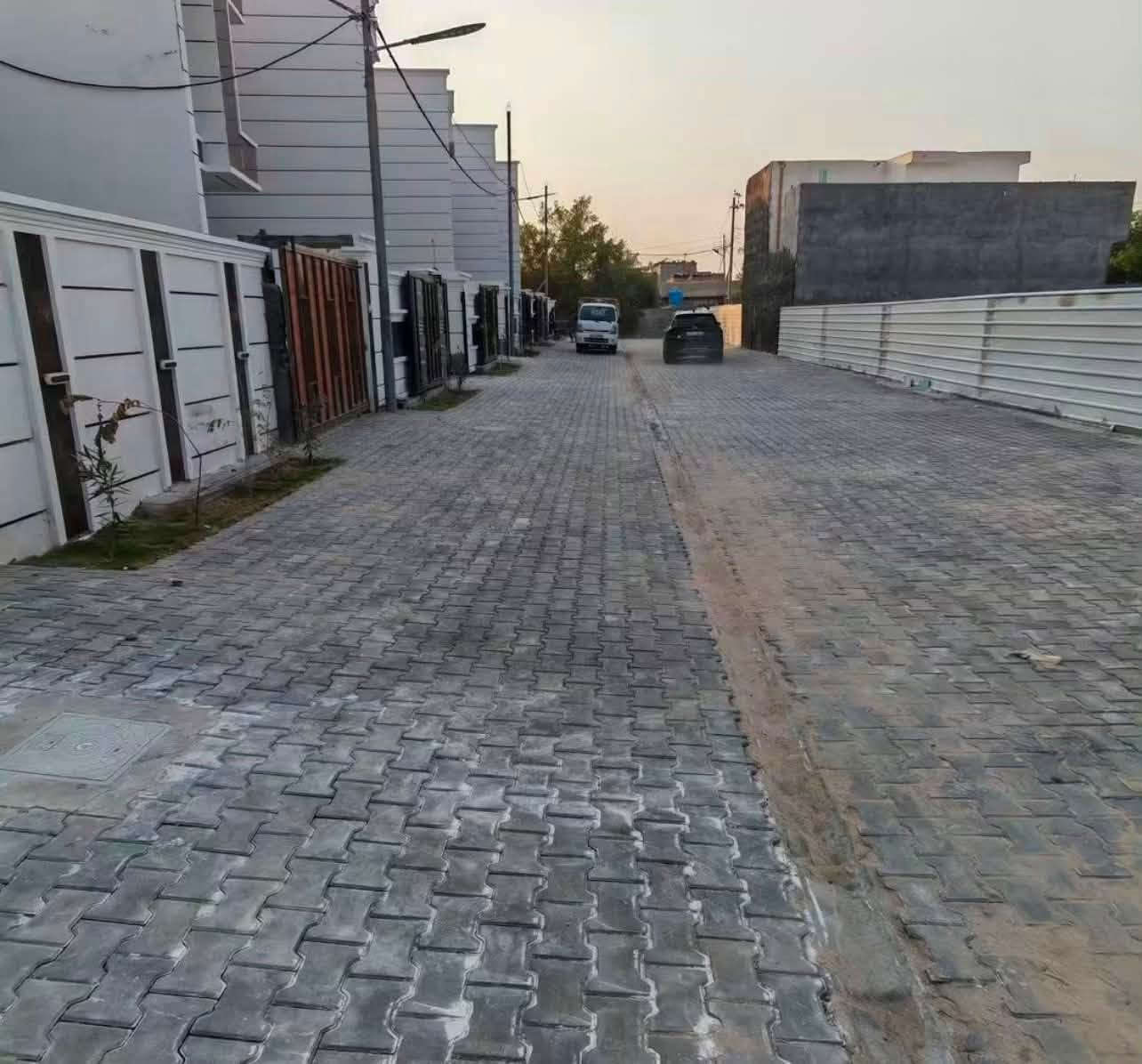 🏠 تحية طيبة | بيت للبيع في البهادريّة
📍 العنوان: البهادريّة – شارع الإمام علي
🏡 المساحة: 200 متر
🏘️ ضمن مجمع سكني مرتب وهادئ جداً
✨ مقرنص ومجاري
🛣️ شارع 10 متر
🔑 البيت تسليم مفتاح
⛽ قريب جداً من محطة الغاز
📜 طابو عراقي
💰 السعر: 155 مليون دينار
💵 يوجد مجال بالسعر
📞 للاتصال: ***********
