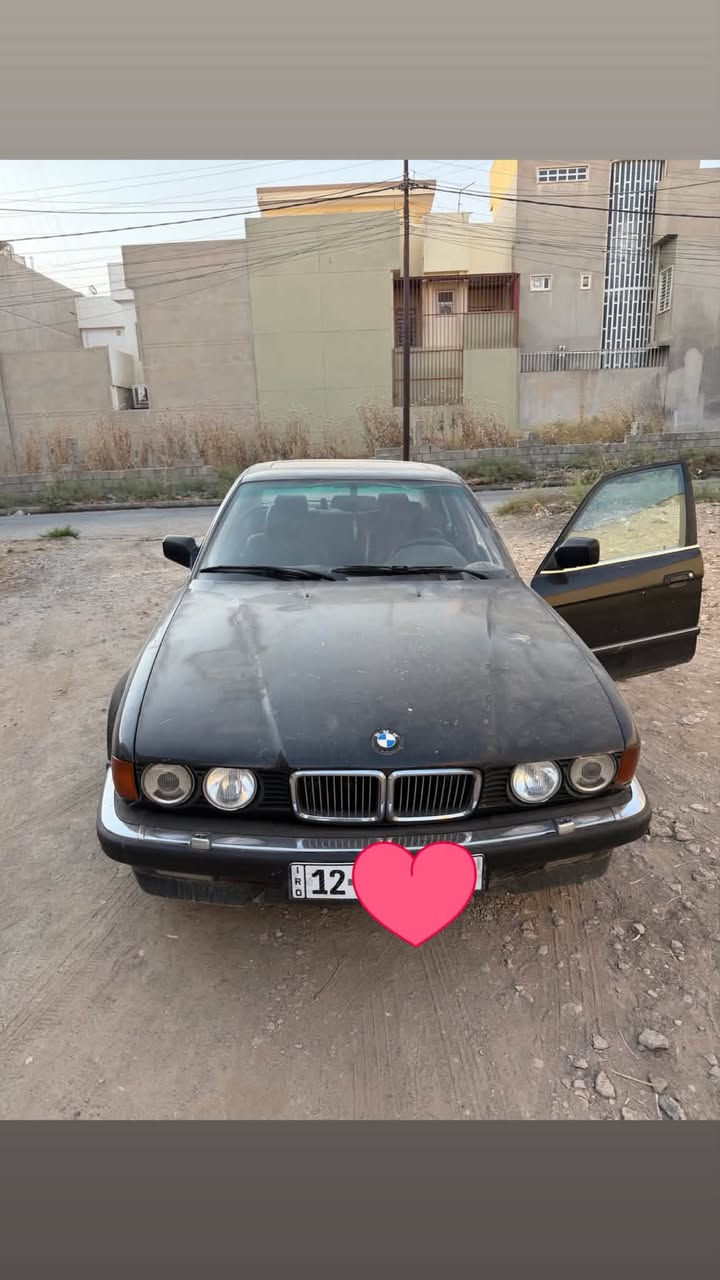 السلام عليكم شبابنا الطيبة
بي ام 730 
موديل 1992 
محرك v8 كبس ✅
كير اوتماتيك ⚙️
فتحة سقف ✅
رقم نينوى1️⃣2️⃣ 
سنوية2027 ✍️
شرط التحويل ✅
كوبون بانزين بيها ✅
تايرات جديد  ✅
كير ومحرك بشرط ✅
السعر 48 وبيها مجال 💵
للاستفسار
 *********** 
***********صاحب السيارة
