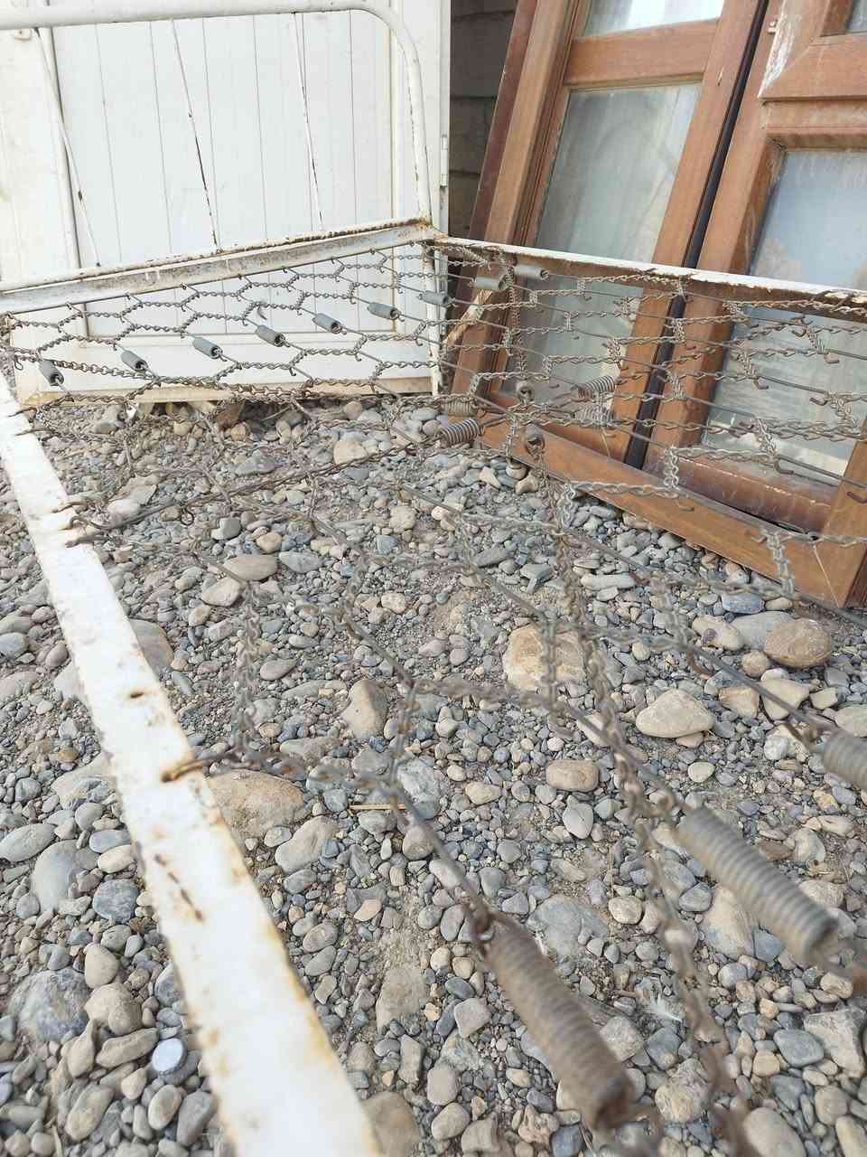 سرير • رانية • قدام المسجد