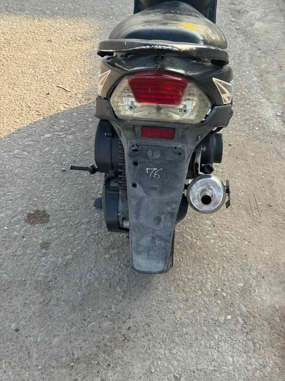 بوشه ٤٩ • مفتوحه • وراق