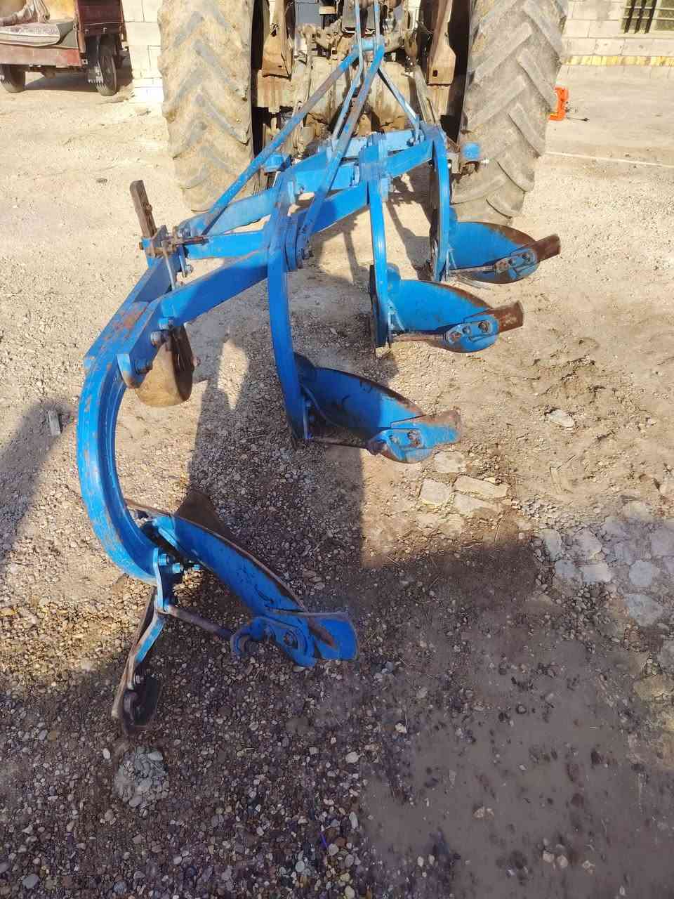 فدان ١٢للبيع رباعي كفاله عامه كله شركه موديل ١٤ ***********
