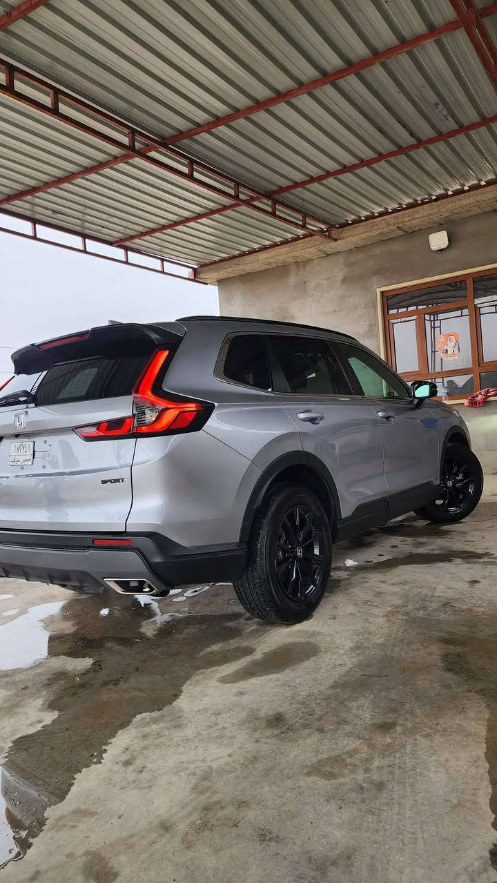 HONDA CR-V SPORT HYBRID 2024                              
حرة معفي من الرقم 
فتحة + بصمة 
ماشية 28 الف ميل 
حادثها چاملغ وباب جهة سايق مبدلات تجاري بدون دواخل
 وصورة الحادث موجودة مع الصور 
المكان الفلوجة 
السعر 194 وبيها مجال 
للاستفسار الاتصال ***********
