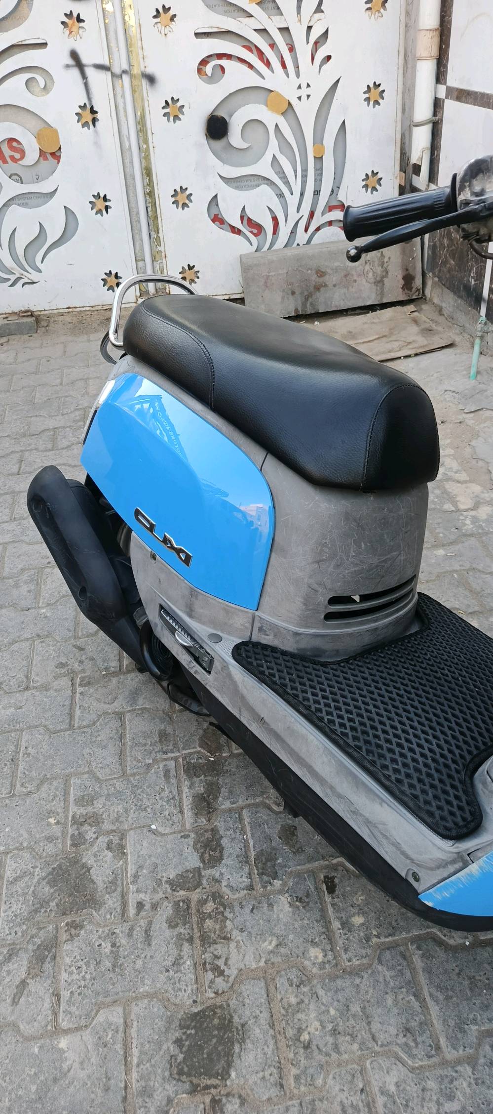 نوع درجه بوليس 
كابريته
درجه نضيفه 
مكينه ناعمه
بوشه49
بلادي 
درجه مكفوله من البرغي 
درجه كامل بس تاخذه دير بانزين اوهن بس درجه نضيفه 
درجه سعره 1000او بيه مجال  بأي
