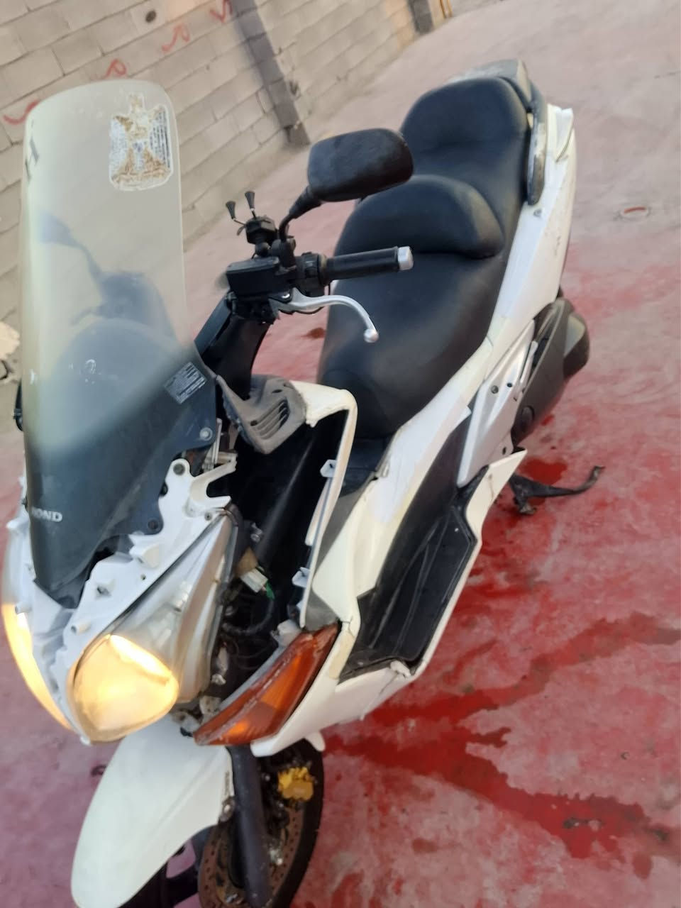 اسلام عليكم سلفر جيتي للبيع اي بي اس فول مواصفات دراجه جاهزه مكينه ما مفتوحه رايده ب 1350 وبيه مجال  مدينه الصدر  للاستفسار  ***********
