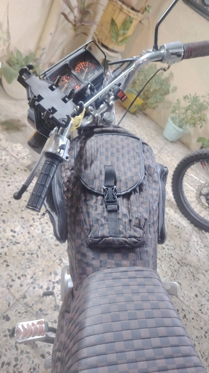 سلام عليكم شباب تايكر للبيع مكينه شرط انطيك هيه شلعه معدل فول السعر 500 وبي مجال
مكاني موصل 17تموز جانب الايمن تحب تتصل او تراسل 
***********
