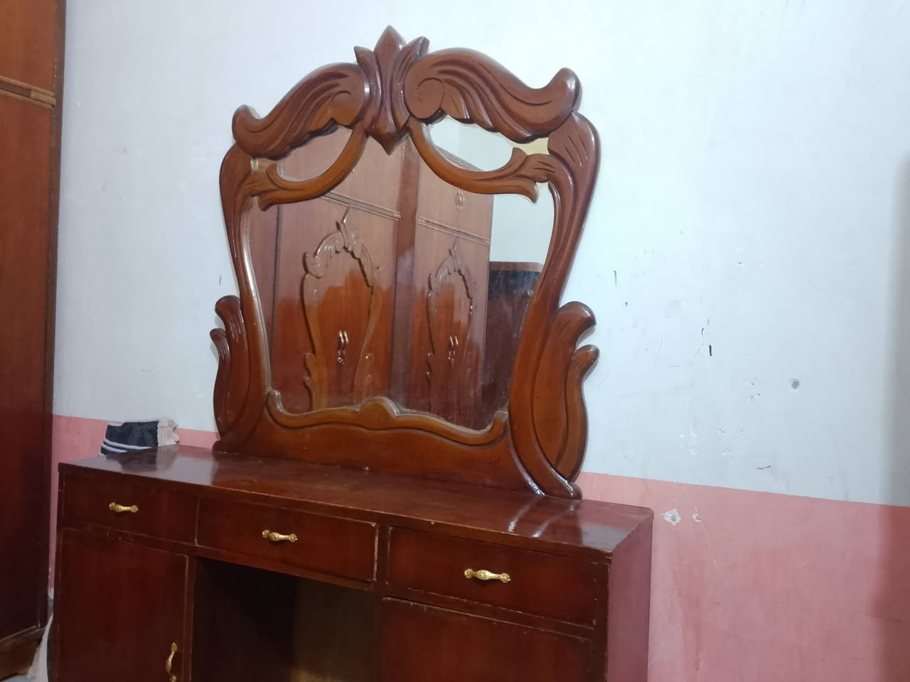 غرفه كامله صاج كانتو سته بيبان سعر 650الف لكوت الوافدين ***********
