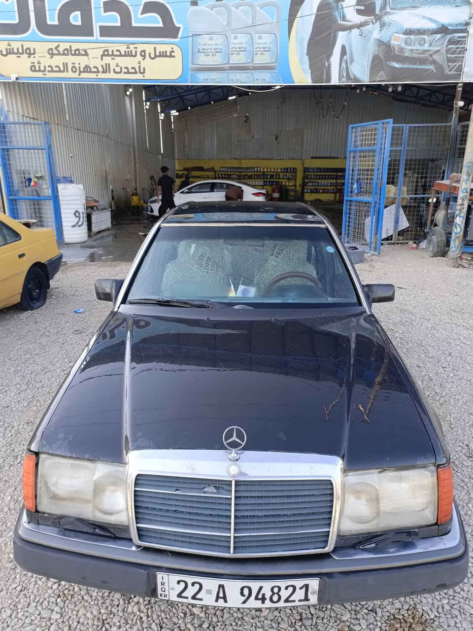 مارسيدس دب موديل 93
محور فيفيتي 3000
رقم اربيل 
راعيها بالنجف
محرك كير حدادية تبريد تايرات باتري كله جديد 
مصبوغة عام
السعر 55وبيه مجال 
مكان السيارة بالديوانية
***********
