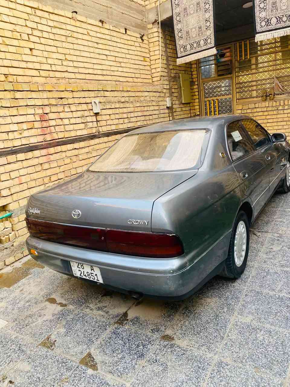 سلام عليكم كراون بطة مديل 1992  مكفولة من كص ونقل جثة سيارة بسمي رقم نجف نكليزي سنوية 29  رقم *********** سعر 55 بيهة مجال قليل    مكان بغداد الامين
