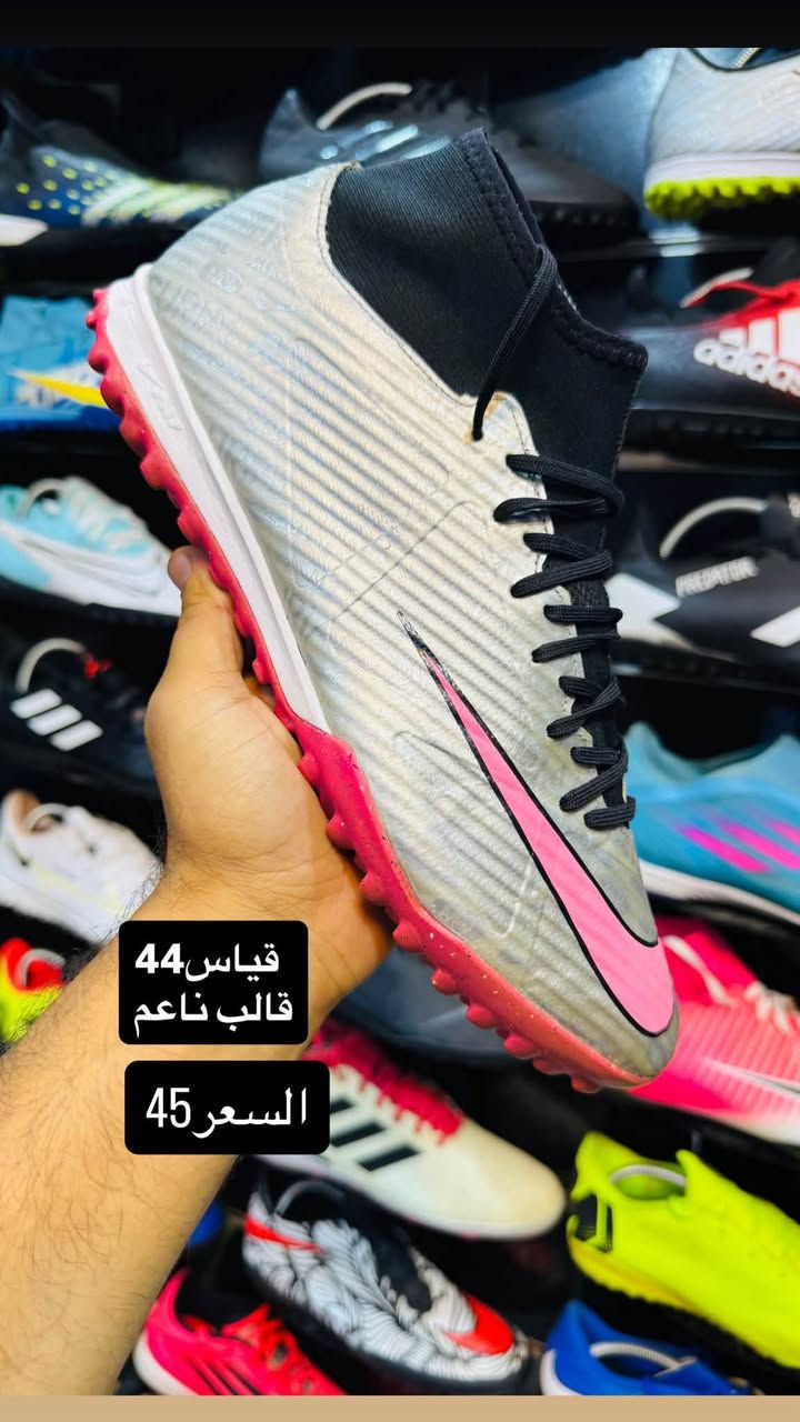 السلام عليكم 🫡 

احذية تارتان بالة اوربي اصلي مستخدم 

كل التفاصيل موضحة في الصورة 

الاسعار اسعار تصفية وثابتة 🔒

خدمة توصيل 🚚 لكل محافظات العراق 🇮🇶 متوفرة 

العنوان/كوت -شارع الشيشان قيصريه البالة عمارة التجهيزات الرياضية 

هـ/***********
