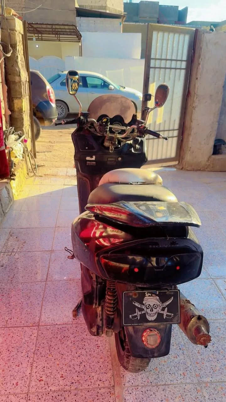 للبيع . ..06 جميع كهربائيته وحساستها شغاله وبلادي يحتجلها صلنصه شويه تعبانه كشرها شوفت عينك درجه خير من الله اطلع معدل  سعرها450 مكنها بابل مركز لمدينه***********
