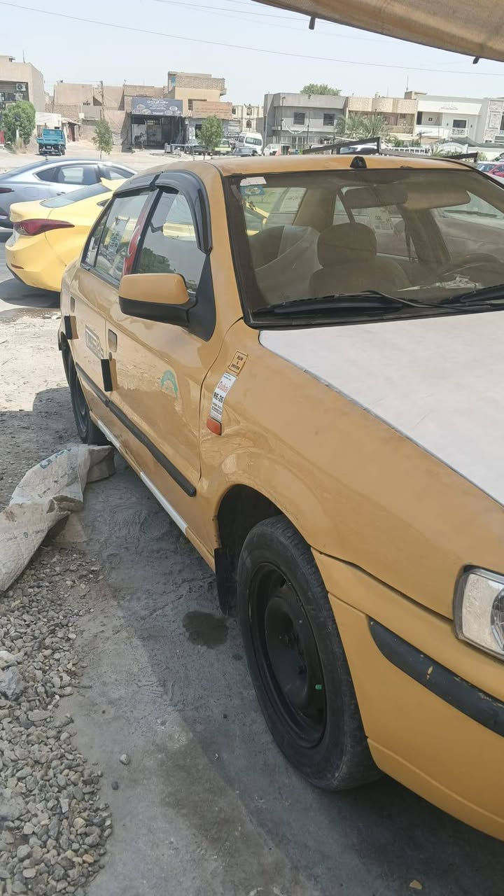 سمند للبيع
رقم بغداد انكليزي تحويل ثاني يوم  مصفره هيئه وغرامات
مكينه كير حداديه كله كامله  تبريد شغال  خياسات مابيه ضربة مابيها صبغ مابيها فقط هلال واحد السعر 27 وبيها مجال 
مكان السياره بغداد حي الجهاد 
***********
