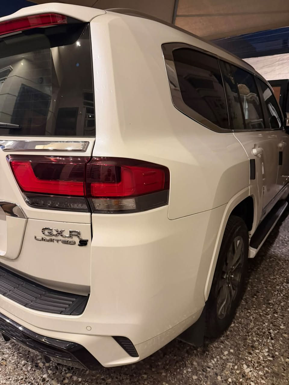 للبيع او مرواس لاندكروز 25 لمتد s ساز 
مراوس لكزز او vxr
السيارة مكفوله من الشخط والبارد والصبغ رقم بغداد بأسمي  جديدة داخل الضمان مغلفة ppf ضمان 10 سنوات جديدة شاشة چبيرة خمس كامرات معروفه مواصفات لمتد s مكاني بغداد الدورة ماشية 45 محرك 4000 تنفس طبيعي السعر75000 الف بيها مجال رقمي ***********
