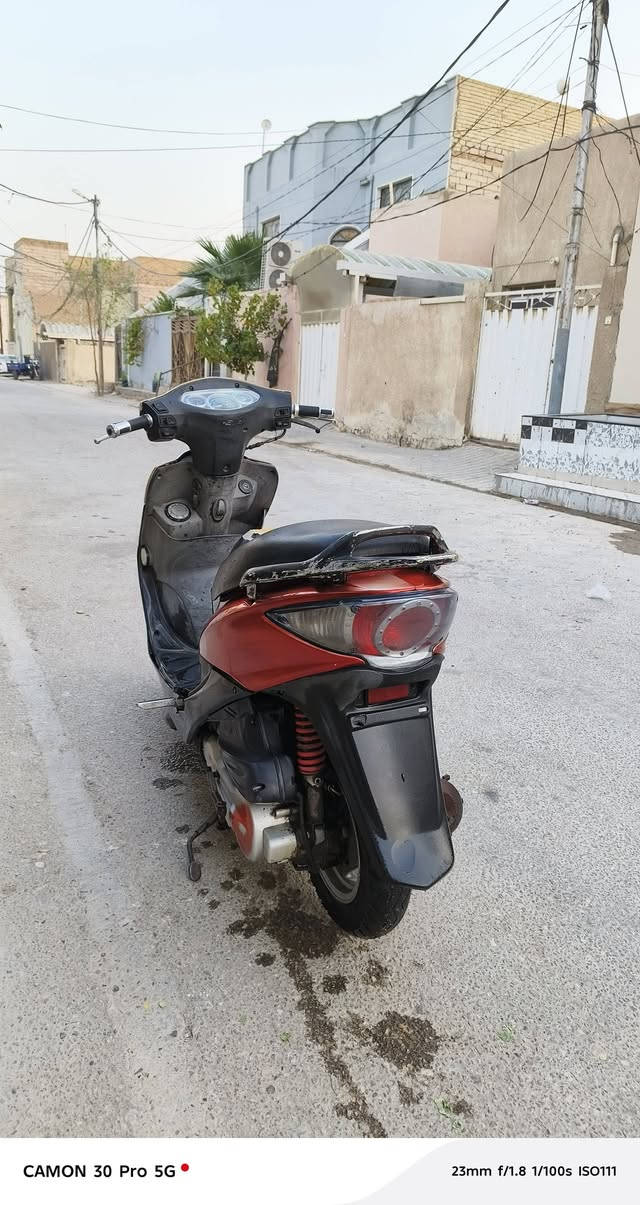 كامكو جي فور ماروني الدراجه جديده ماعايزه شي والمكينه مكفوله مامفتوح منها برغي والنضافه كدامكم شلعه حلوه ومكينه حلوه السعر 550 وبيها مجال مكاني نجف حي ميسان  
***********
