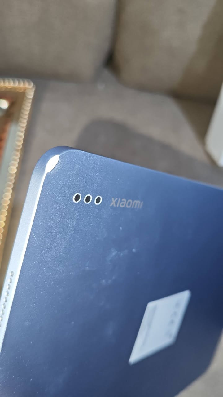 عيني من رخصة الادمن 
السلام عليكم  ايباد شاومي باد 7 برو. Xiaomi Pad 7 Pro 
الجهاز صارله عندي اقل السنة استخدامة قليل  نضيف كلش 
مامبدل بي اي شي ماداخل تصليح  بي فقط صدعة صغيرة
في ضهر الجهاز بالركن  
الذاكره 512 جيجا
البطاريه 8850 ملي امبير 
الجهاز يأتي مع كامل ملحقاته 
السعر:  580 الف وبي مجال 
متواجد على واتساب و فيس بوك 
رقم واتساب:  ***********
المكان: نجف قرب مستشفى الالماني
