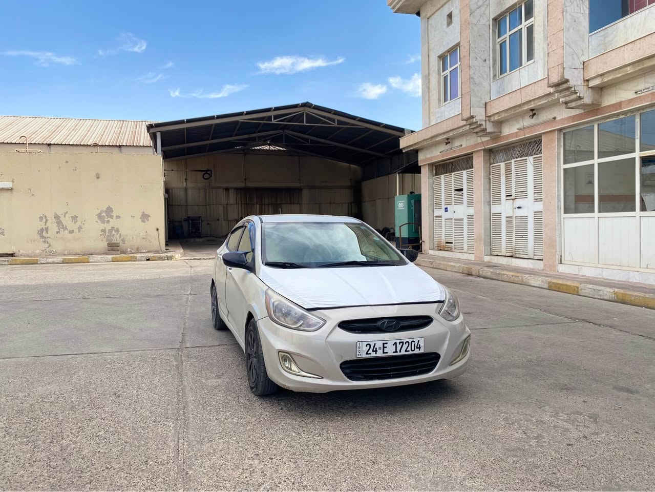 Hyundai,Accent
موديل,2017 سيارة صفحة صبغ وبولند صورة حادث موجود. بدون دواخل بدون اربك. ماشي ١٣٢الف 
گيرمحرك مامفتوح شرط. 
سياره هزه سنوية كولو جديد تحويل شرط 
سيارة موجود عقرة. سعر80ورقة مجال 
رقم واتساب.***********
رقم. زين.*********** اكر, نينوى
