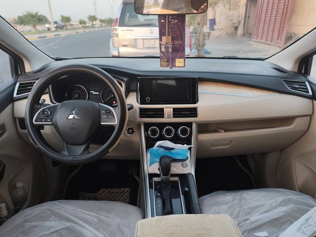 مستوبيشي اكسباندر ياباني محرك ١٥٠٠ تنفس طبيعي بانزين عادي موديل ٢٠٢٣ سياره عائليه ٧ راكب بيها بارد مكانين شوف العين ماشيه 40 الف سياره اقتصاديه بشكل مكاني البصره الزبير *********** و متوفر واتساب البصرة, العراق
