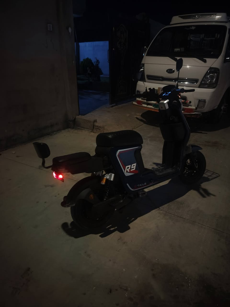 R9 • نضيف • مستخدم اسبوعين