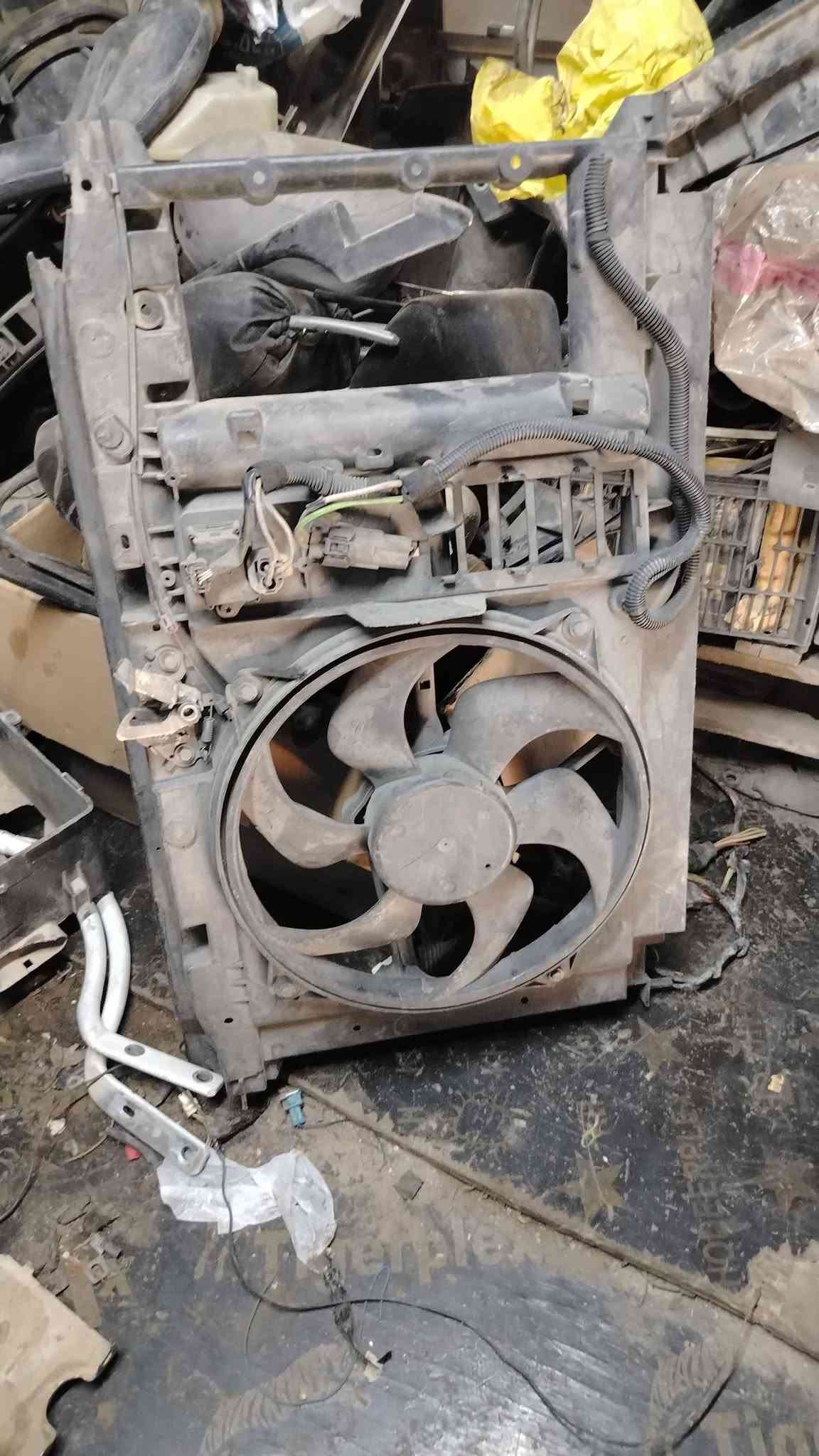 قطع غيار • بيجو 306 • بغداد