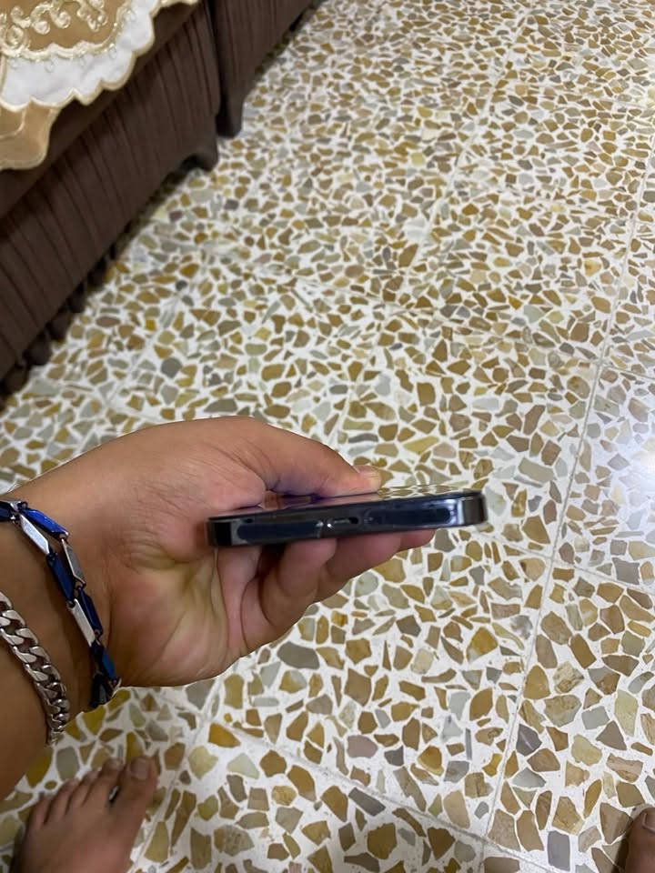 السلام عليكم بيع ويرهم مراوس

ايـفون  12 بـروماكـس 

ذاكرا ١٢٨ 

مبدل شاشه شرط جي اكس

بطاريه 100 شرط اصلي تفليش

فيس إيدي شغال

دبل سيم كارت

كامره اماميه بيها تراب وشويه غواش + كامره X1 تنضيف الكامره ويا ماتبدل فلاته السماعه 

سماعه داخليه  فلاته تتصلح ب ١٥ الف 

سعر 260 ويرهم مرواس مكاني قوسيات + استفسار ع الرقم التالي ***********
