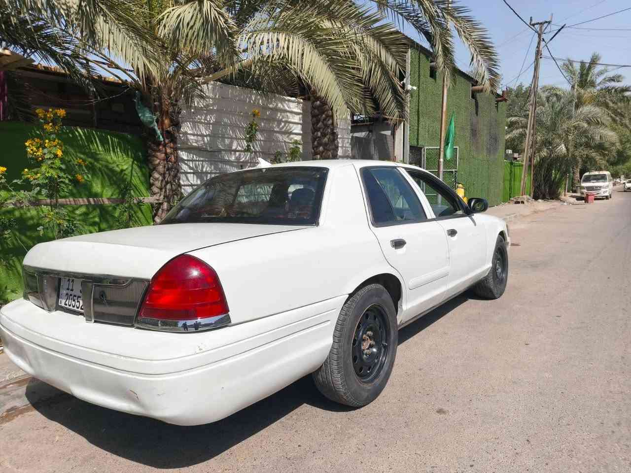 السلام عليكم مرخصة مدير الكروب سياره فورد كراون فكتوريا موديل 2007 رقم بغداد باسمي تحويل ثاني يوم تبريد شغال سنتر لوك شغال محركها الاصلي 4/600سياره جاهزة  مكان السياره بغداد السعر المطلوب50اوبيها مجال للاستفسار الاتصال على الرقم ***********
