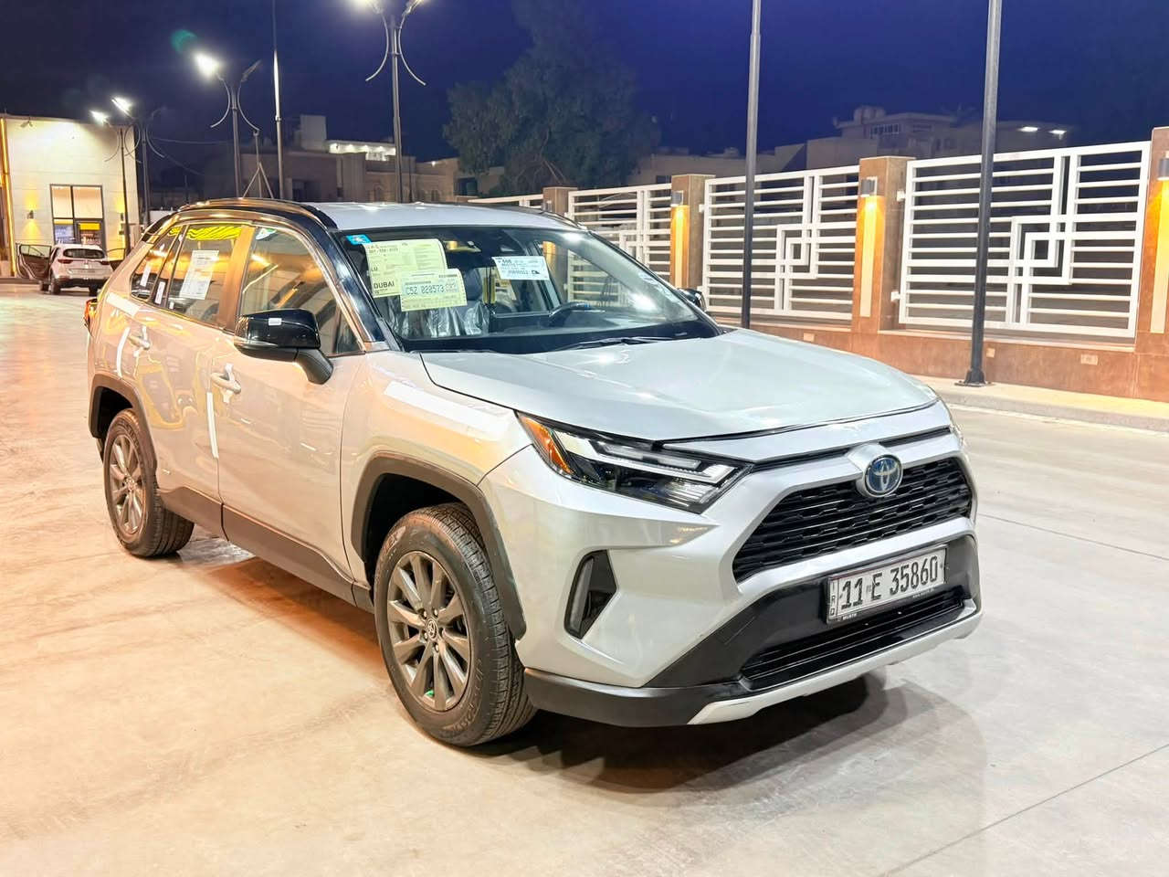 سلام عليكم بيع سريع مال واحد يريد يبيع  سعر ب119ورقه وبيه مجال حك الجيه والعمله 
تويوتا RAV4 السياره 2022 
فول الفول عدى الفتحه السياره ثلاث انضمه بانزين 
السياره كفاله الكير والمحرك 
السياره كفاله الصدر والتبريد 
السياره تخم تاير جديد 
ورقم بغداد الإنكليزي الجديد باسمي شخصياً 
السياره جاهزه من كول النواحي 
السياره جديده كلش 
ومابيه نقص ابد 
السياره دوشمه كشنات  ويعني مابيه نقص ابد السياره كامله مكمله السياره بيه صبغ 6 قطع والسونار بلمنشور  
السياره جديده كلش. وفول على البصمه  
السياره مكانه بغداد المشتل 
وسعره ب119 وبيه مجال حك الجيه والعمله 
*********** اخوكم مؤمل حسين
