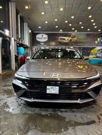 🌹مرقمه كامله بيها رقم  ورقم بغداد  بنزين   2024 HYUNDAI ELANTRA SEL 🇺🇸...