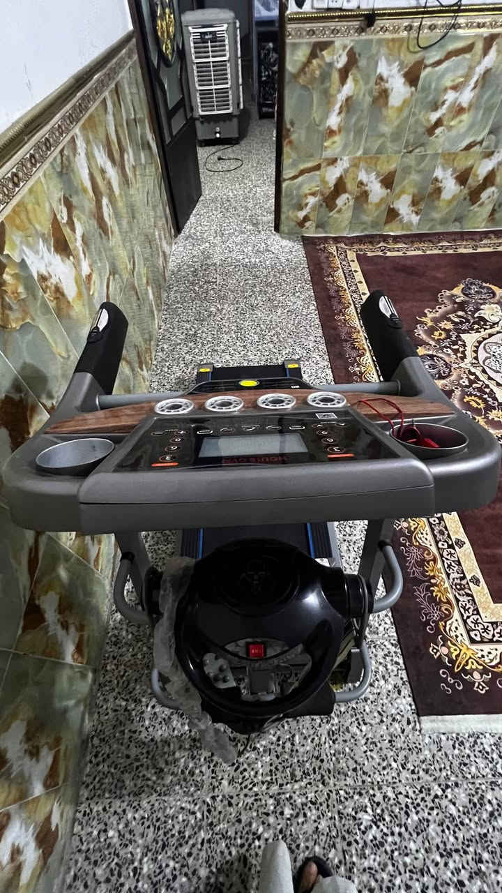 ***********
جهاز جري دبل ماطور جبلي يتحمل وزن 150 كيلو وبيه جهاز رجاج لتذويب دهون الخواصر وبيه سماعات وبيه اواكس وبيه قياس نبضات القلب وبيه عداد سرعه جهاز جديد بعده بالعافيه على الياخذه مكاني بغداد جميله الي يريده يتصل وموجود وتساب ***********
