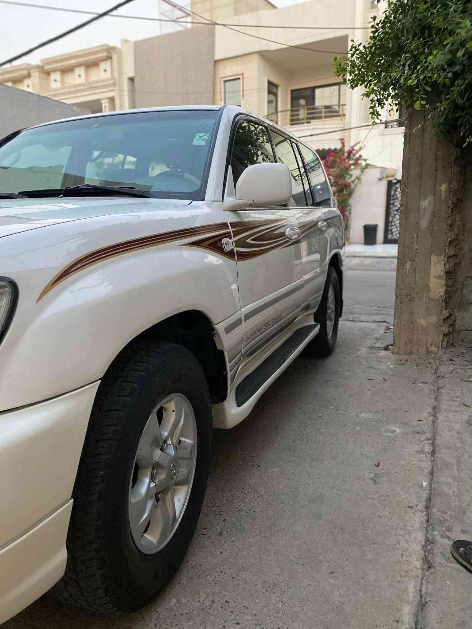 سلام عليكم 

 فقط الجنايي يتواصل رجائاً 
للبيع مونيكا 2007 GXR  لمتد فول مواصفات 
مكفول كفالة عامة حتى الدعاميات 
ابيض ثلجي
ملاحظة :مكانين بارد صغير و كارت صغير فقط 
السيارة حيل جديدة بمعنى الكلمة وبلعافية على الي يشتريها 
ماشية 189الف حقيقي 
محرك 6 كير ومحرك و كهربائيات و طخم و اكسل كلها شرط 
تايرات جديدة دلوب 
شرط التحويل 
رقم وسنوية و هزة كلها جديدة 
ترايك لليابان شرط 
بيها منظومة غاز اطالي اصلي 
مكانها اربيل 
*********** واتساب أربيل, العراق
