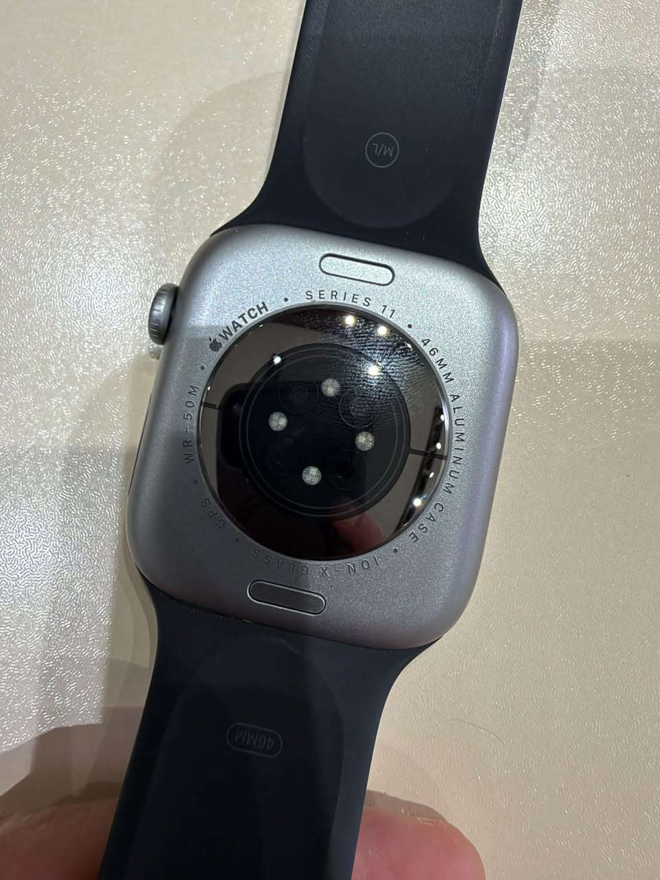 Apple Watch Series 11 . 46 
نضافتها 100‎%‎ بطارية 100‎%‎ زلغه وحده مابيها داخل الضمان كارتون ضايع فقط شاحنه الأصلية وسير درع ولاسق شاشه وياها وسير اضافي 
بغداد *********** واتساب فقط
