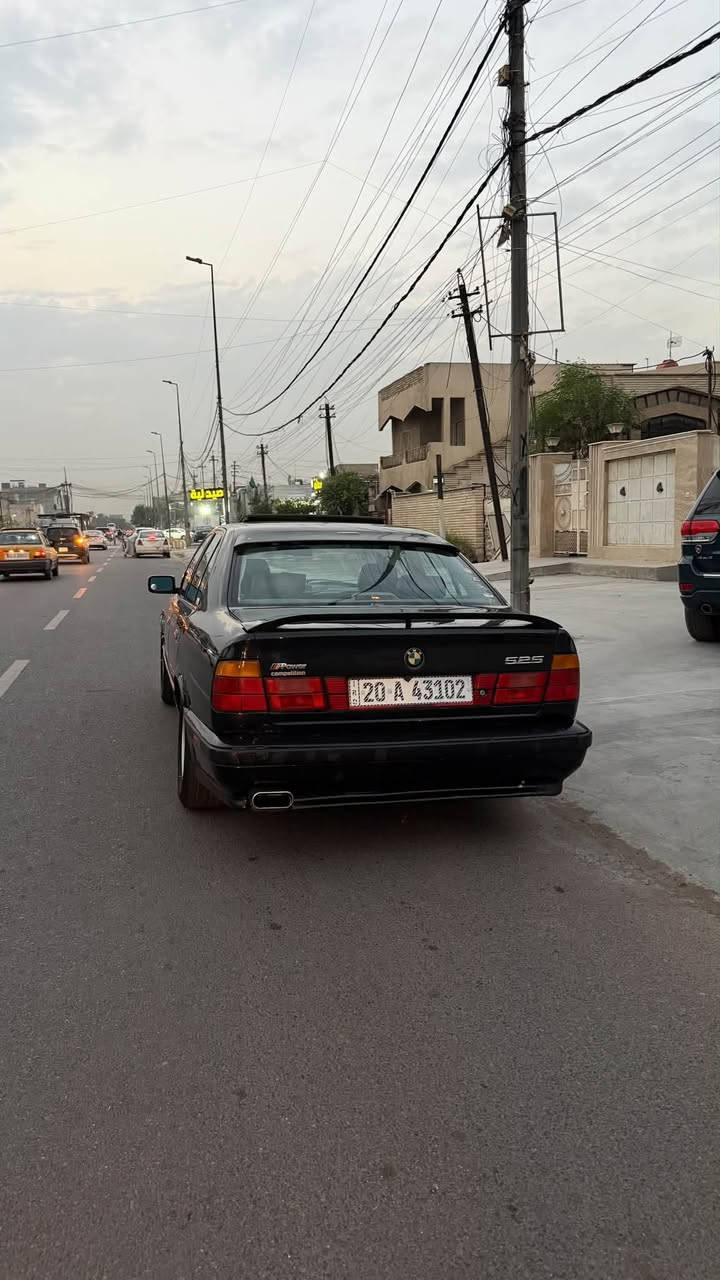 بي ام ٥٢٥ • ١٩٩١ • كت M5