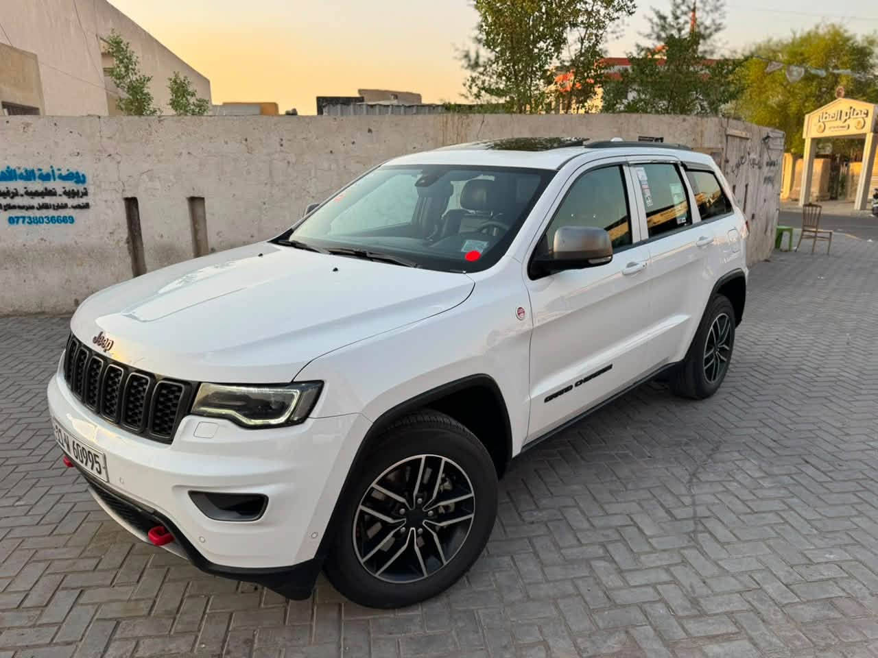 جيب شيروكي ترايل هوك
2019 خليجي
ماشية67k
فول موصفات

V6 3600
كشنات جلد ومخمل
داخل اسود
شاشة جبيرة
مقاعد حار بارد
خزن ميموري
تحكمات مكود 
رادارامي خلفي
رادار جانبي
3انضمة قيادة
نضام اسبورت 
شفتات استيرن 
تحديد مسار 
بانروما 
صندوك كهرباء
نضام جكات
تايرات جدد
حدادية كلهة جديدة
كفالة عامة 
نضام اطفى 
هواي موصفات 
مكاني بغداد الشعب
ممتواجد علحسب 
اتصل علرقم وتددلل
السعر ٢٨٥
***********
