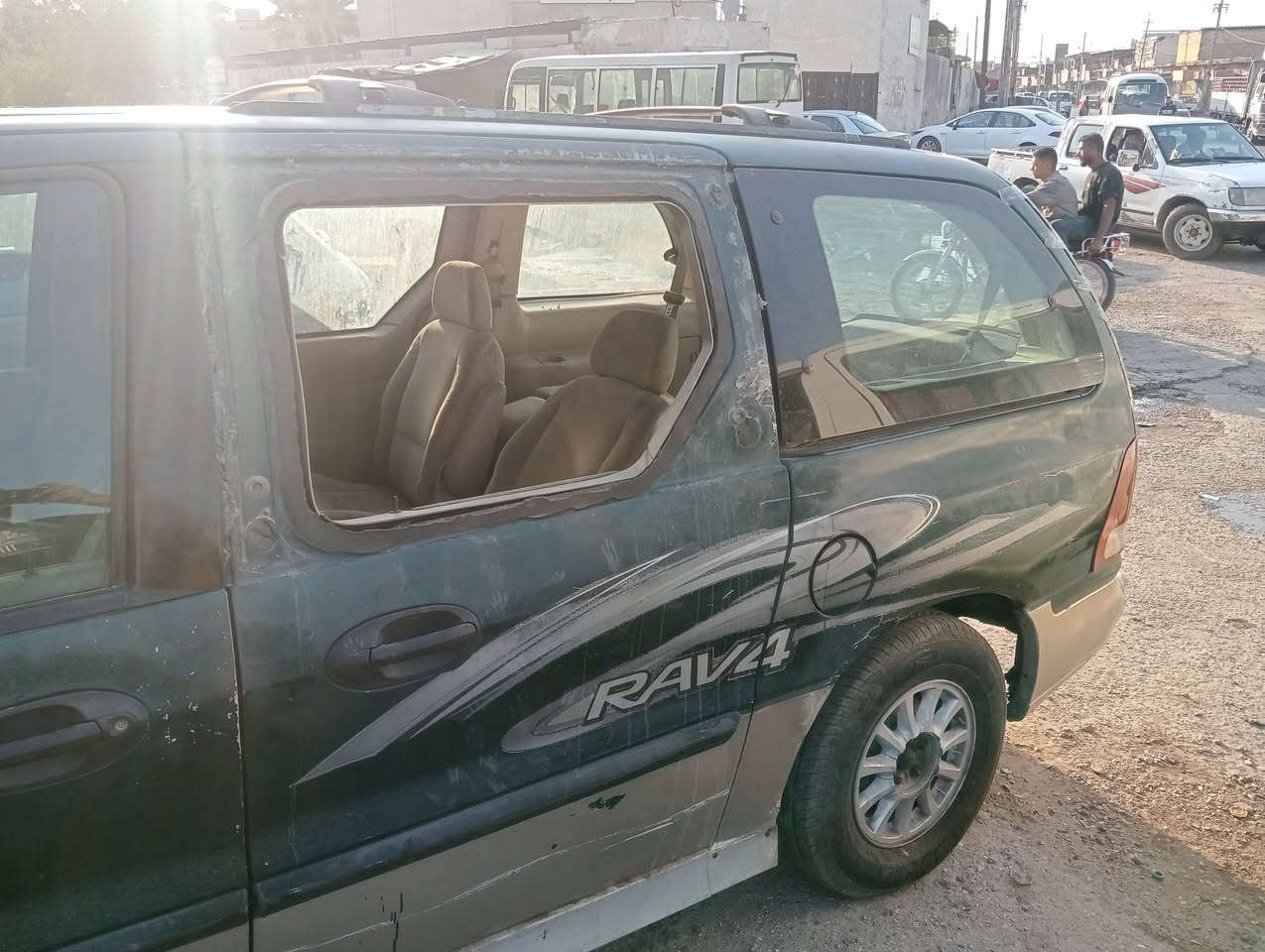 سلام عليكم
فورد وندستر 
موديل 2000
سياره بدون ضربه دواخله بلاد 
مكينه وكيير افلون 6 سلندر
كير جديد 
كهربائيات جاهزه 
بصمه وتشغيل عن بعد 
جامه خلفيه هسه شاده 
نقص جامه وره باب سايق 
سعر 28 
بغداد 
***********

