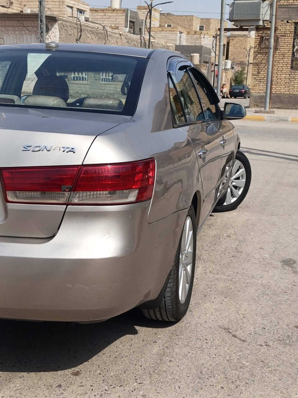 سوناتا موديل 2008 وارد امريكي سياره حادثها خشم البنيد المكان ناصريه سعر 115  استفسار ***********
