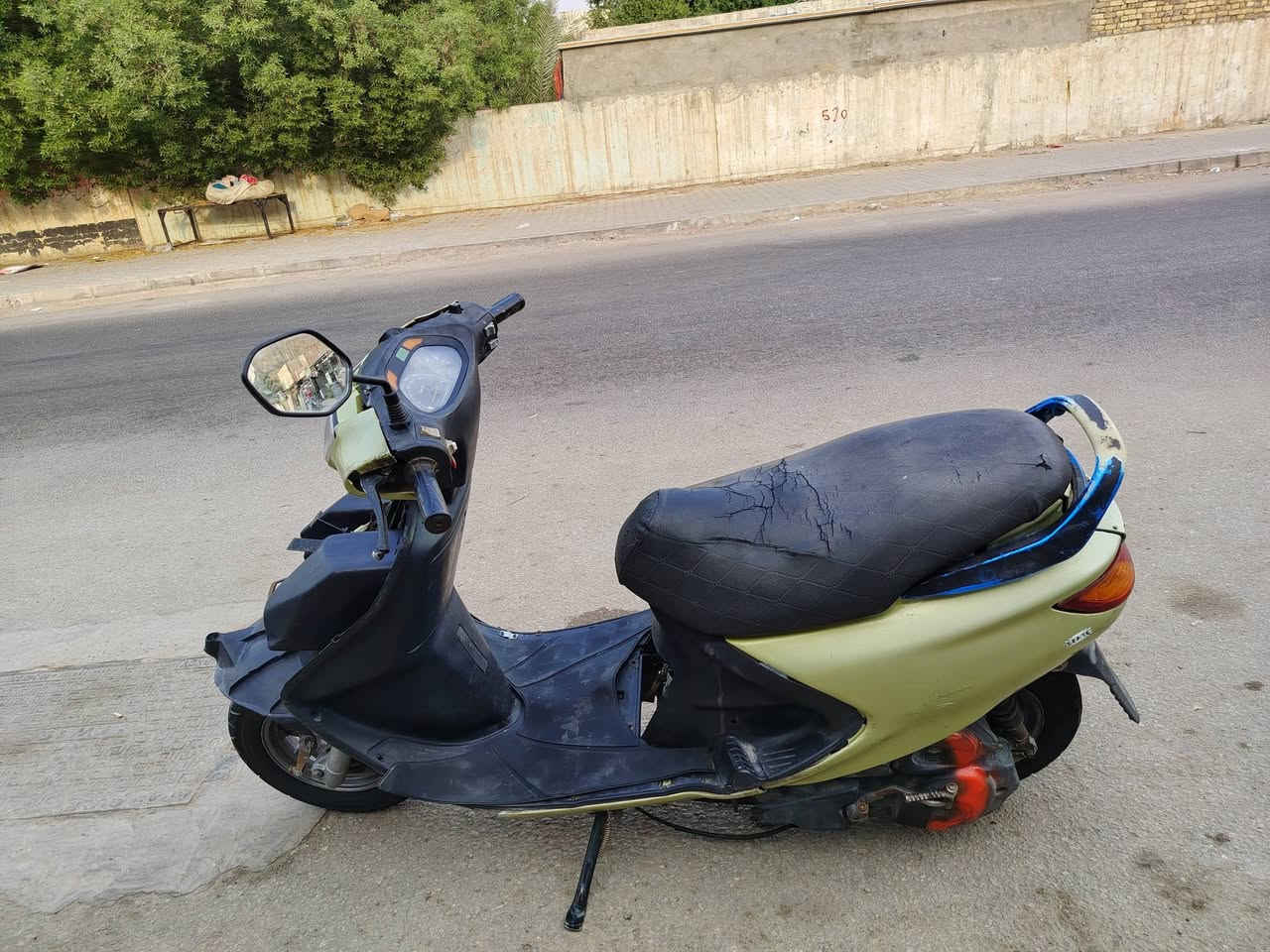 السلام عليك للبيع فراشه مجفته تجفيت اصلي الكهربائيات كلها شغاله نكره سلف شلعه ومعدل فول السعر 300المكان النجف الشرف  حي الميلاد للستفسار اكثر الاتصال على الرقم ***********
