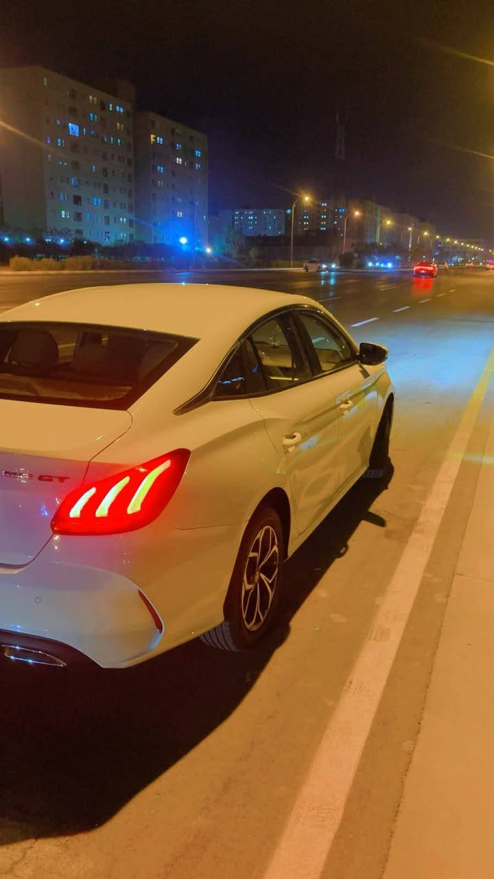 السلام عليكم ورحمة الله وبركاته  2022    MG GTمحرك 1500تنفس طبيعي بصمه داخل مخمل  ابيض مع تطعيم بلون احمر. لايت زنون  ولدنهاري سياره بدون صبغ ولا تعديل بيه شخوط  ماشيه 78 سياره حيل نظيفه تحويل مباشرة سعر 105وبيه مجال  قليل هاتف ***********
