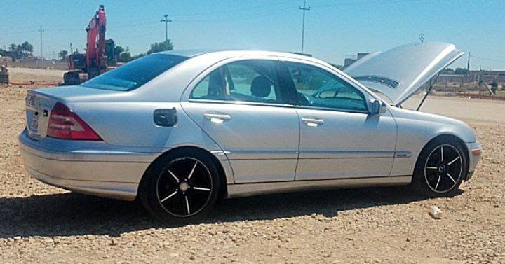 مرسيدس C 200
حجم 230

موديل 2003

مكينة 4 سلندر اقتصادية 

بصمه

لون سلفر 

ويل كب 17

بانوراما

رقم بغداد باسمي 

مسجل شاشة جنجر صوت شغال لايت زنون

مصبوغه حزام 

جنطه وقماره بلاد

مثبت سرعة

كهربائيات شغاله

تحكم مرايه 

تحكم جام

سنتر لوك

تبريد منضومة جديدة شرط 

والسيارة عليه سيرفس كامل فيت بم نوزل مجول بلكات دهن جديد والسيارة شرط نقص الف دينار ما عوزهة كلشي شغال بيهة ماكو شي ما يشتغل والبطن دوشمة ابلادية زلغ ما مزلوغ :مكان السيارة بغداد مدينة الصدر) السعر 75 ) ***********( مكفولة گير ومكينة واكسل) نضافت السيارة تسعين بالمئة
